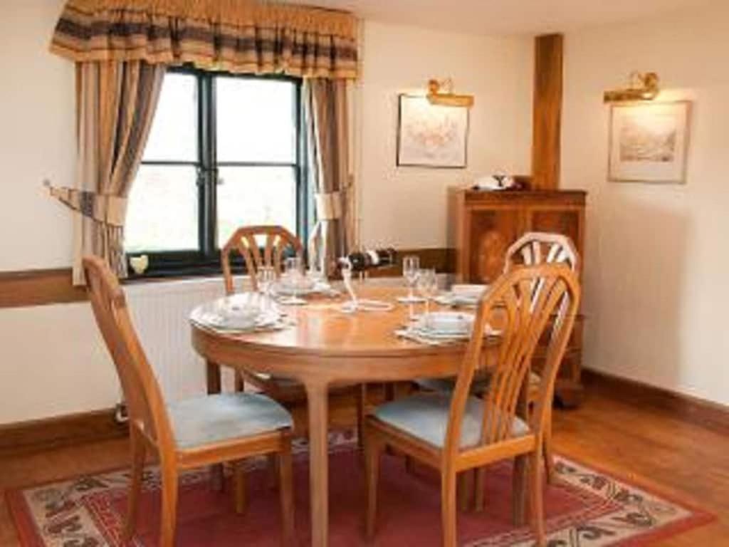 Cretingham Paddock Barn ~ Short & Long Term Stay, Pets Welcome ~ Woodbridge, Framlingham Ar מראה חיצוני תמונה