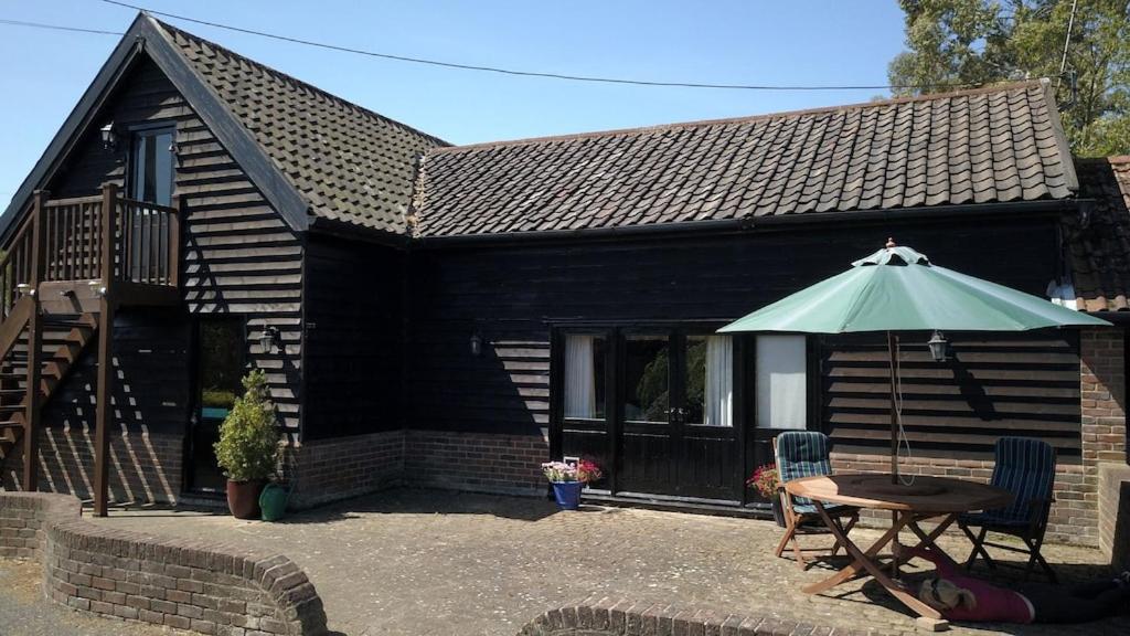 Cretingham Paddock Barn ~ Short & Long Term Stay, Pets Welcome ~ Woodbridge, Framlingham Ar מראה חיצוני תמונה